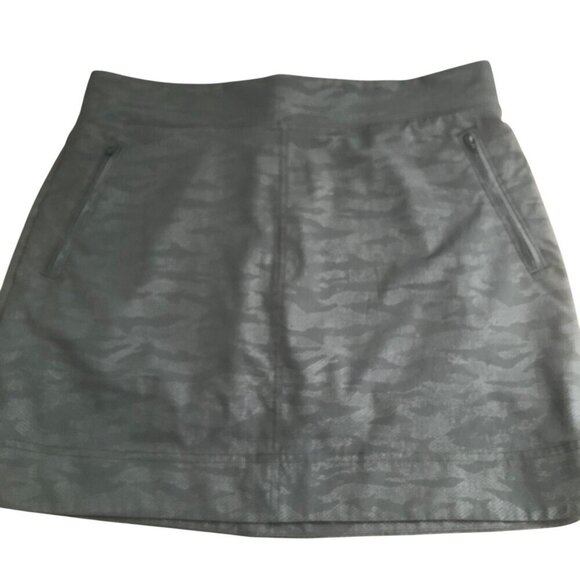 NEW Orvis Camo Embossed Pull On Travel Golf Skort - NEW - Picture 3 of 10